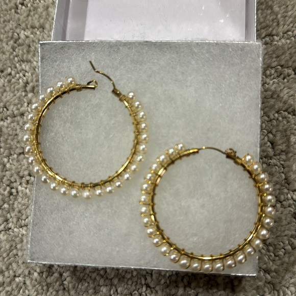 Pearl Hoop Earrings - Picture 4 of 6